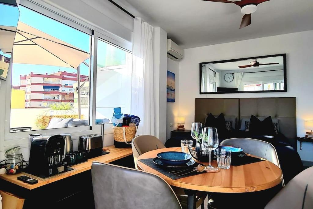 Estudio Mediterraneo Solarium Nerja Bagian luar foto